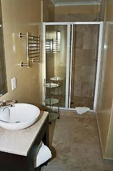 La Roche Guest House Cape Town 2*,